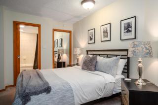 1BR in Marquise, Near Ski Hill, Fireplace, Heated Pool, Hot Tub, Sauna, Gym, Free Shuttle - 3