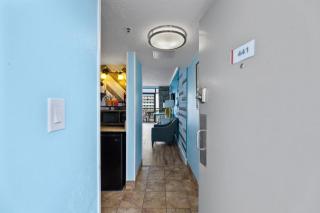 Cozy Oceanview Studio, Sleeps 4 - Myrtle Beach - 7