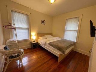 Entire Beautiful 2BR Private Apartment [R] - 5