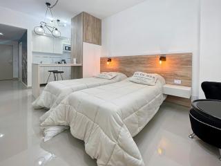 This studio is located in the historic and cultural neighborhood of San Telmo, k - 0