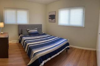 Quiet & Cozy home near Hospitals - Cleveland - 3