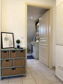 STRG Center at 10 min-Christmas market and 10min EU Parliament-WiFi-TV - 2