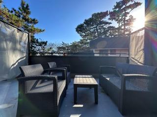Minato Oasis Numazu / 沼津観光の中心、伊豆観光の拠点に好立地!沼津港に位置し交通・飲食・コンビニ等至便です! - Numazu - 1