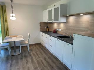 River Lilly Apartment - 2