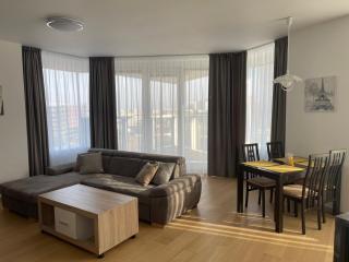 SAG Panorama City Apartment 3 rooms free parking Free wifi - Bratislava - 5