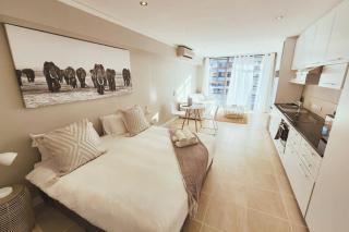 Picturesque Luxury Studio in The Icon Aparthotel - Cidade Do Cabo - 6