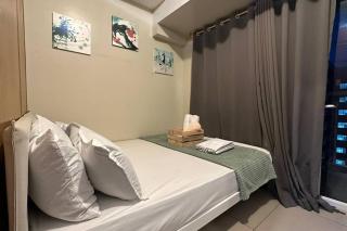 Tropical Balcony Pool View, 14th floor, MOA, Netflix, Airport at Shell Residence - 6