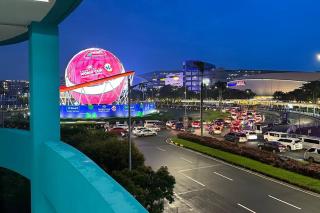Tropical Balcony Pool View, 14th floor, MOA, Netflix, Airport at Shell Residence - 9