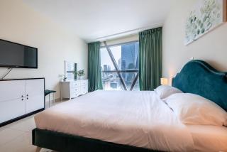 Difc 1 Bd apartment in Park Tower - Dubai - 6