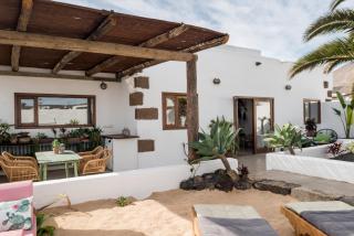 Casa Botanica - Central Island Location - 10 mins drive to Famara and La Santa - Tao - 1