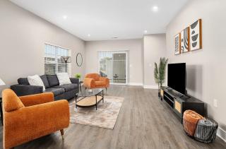 Modern 2BR 2BA New Build Condo with Garage & Patio - Wyoming - 3
