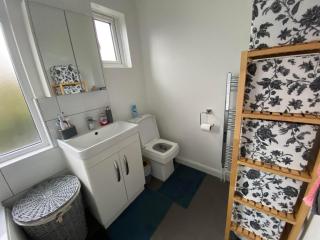 Double Bedroom in Sudbury Hill Wembley - 10 mins from Wembley Stadium - Harrow on the Hill - 7