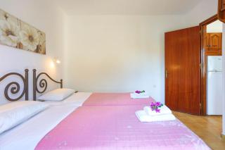 Spiros Saint Stephanos - 1