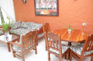 Tembo Beach Cottage , Ocean Beach Drive - 3