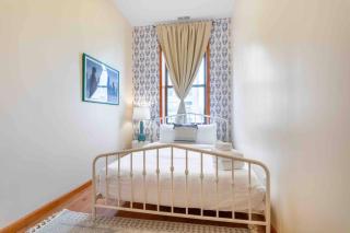 2 Bedroom Gem near Center City! W/ Rental Car Opt - Philadelphia - 2