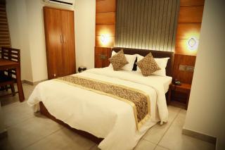Silverstone Inn - Nedumbassery - 5