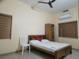 Fathima Apartments - Iritti - 4