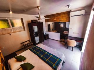 The Yacht Riverside Villa Near Colombo International Airport - 2