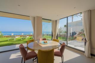Private 250sqm Garden Duplex, Jacuzzi, Cinema, Sea View Escape - 0
