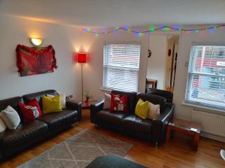 The Bath House Apartments - Free 1st breakfast - FREE parking - Bath - 6