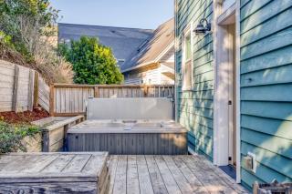 Sandy Feet Retreat - 9