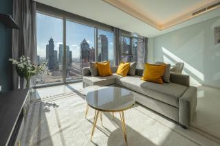 Magical Apartment With Rooftop Pool & Burj Khalifa View - Dubai - 4