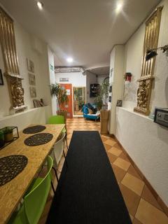 FlyFly Hostel , darmowy parking , rezerwuj przez urządzenia mobilne -10 procent - Wrocław - 9