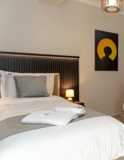 Spacious City Paradise - 3BR Apt in the Heart of Tirana - Tirana - 1