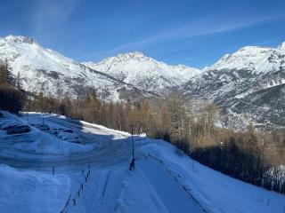 Studio Puy Saint Vincent 1600 aux pieds des pistes - 2