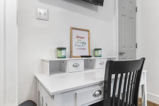 New! Unique & Spacious Apt in Allentown - Buffalo - 2