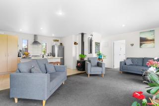 Summer Haze - Omaha Holiday Home - Matakana - 2