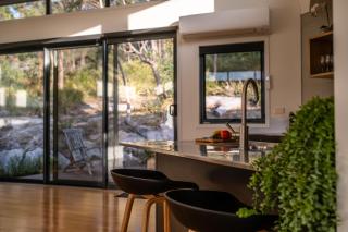 The Bolthole - Coles Bay - 3