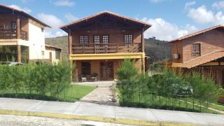 Casa de Campo Novo gravatá em condomínio, lazer completo com piscina compartilhada, churraqueira e forno a lenha privado e uma vista espetacular e com aquele friozinho - Gravatá - 9