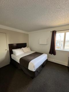 River Inn - 1