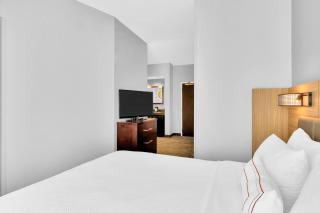 SpringHill Suites by Marriott Tarrytown Westchester County - 1
