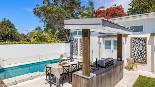 Dutchie's Beach Oasis - Private Home with Pool, Walk to Beach - 7