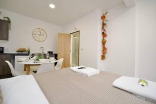 Matlock Studio 1 - Coventry - 3