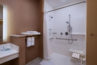 Fairfield Inn & Suites by Marriott Lincoln Airport - Lincoln - 3