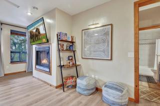 *NEW* Chalet in the Woods *1 Acre*2 Primary Suites*Pets - Show Low - 9