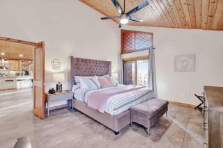 *NEW* Chalet in the Woods *1 Acre*2 Primary Suites*Pets - Show Low - 8