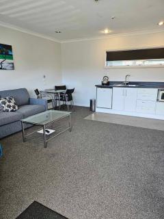 Beach Street Motel Apartments - New Plymouth - 0