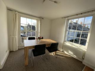 Royal Oak apartment 2 - 6