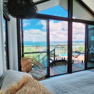 black + shack - Coles Bay - 1