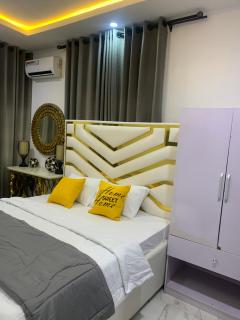 Beautiful single room studio apartment in Ilasan lekki magnanimous - Lekki - 1