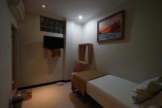 The Cabin Hotel Ngupasan - 6