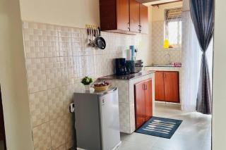 Cozy Apt, Near Acacia Mall, UnLtd WIFI, Netflix, - Kampala - 3