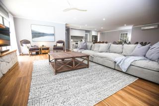 Sundown Country Club - Bright - 2