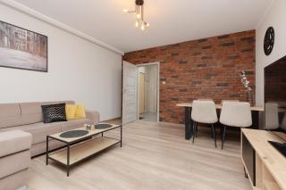 Modern One Bedroom Apartment with Parking in Łódź by Renters Prestige - Łódź - 2