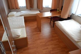 Kölnotel Hostel, Apart & Suite - 5
