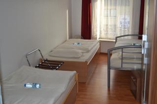 Kölnotel Hostel, Apart & Suite - Cologne - 1